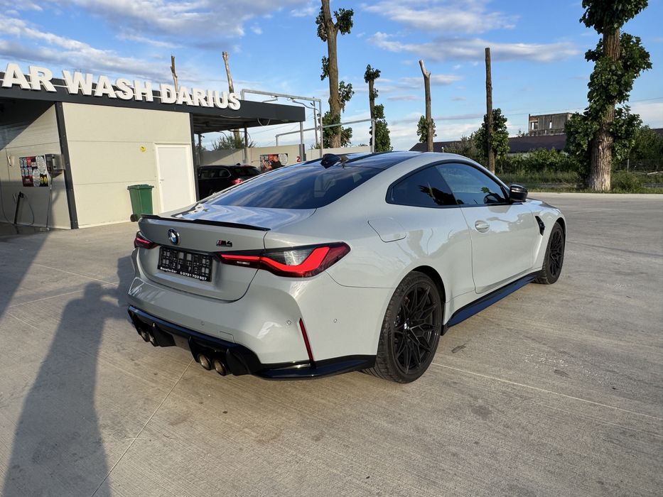 Bmw M4 Competition X drive/laser/buckets seats/camera/keyless/carbon