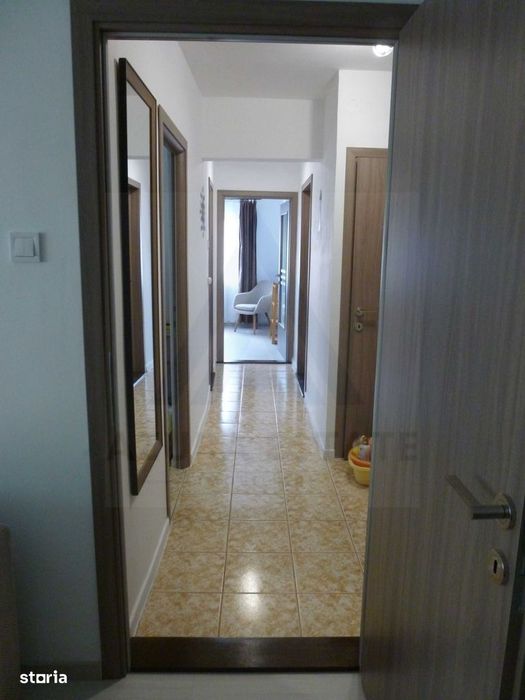 Apartament 3 camere prima inchiriere balcon inchis zona Vasile Aaron