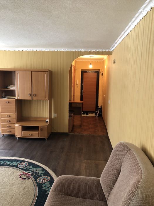 1-комнатная. Студия.Республики 19