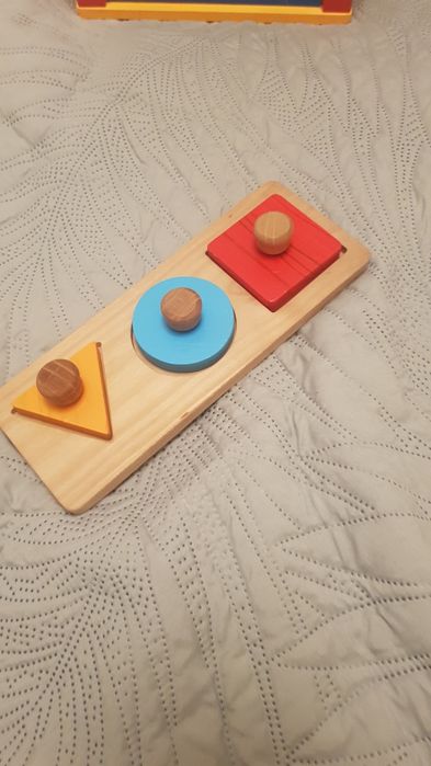 Монтесори дървени играчки