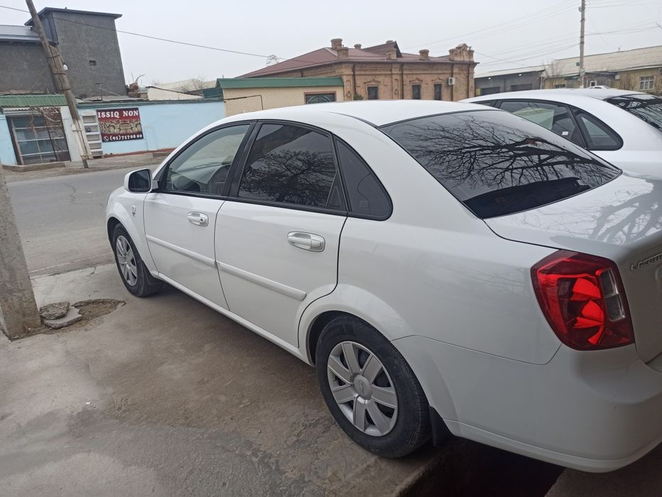 Машина отличная кому интересно звоните