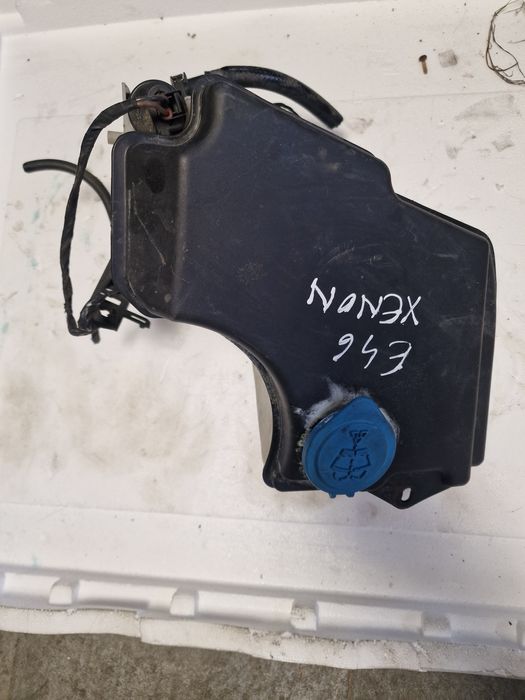 Vas lichid parbrizcu spalator far xenon  Bmw seria 3 E46 facelift