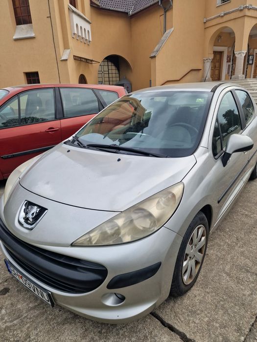 Vând Peugeot 207 - in Oradea