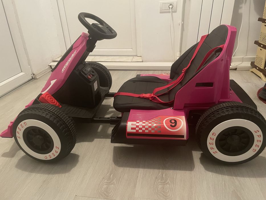 Masinuta electrica roz, fetite 3-6 ani
