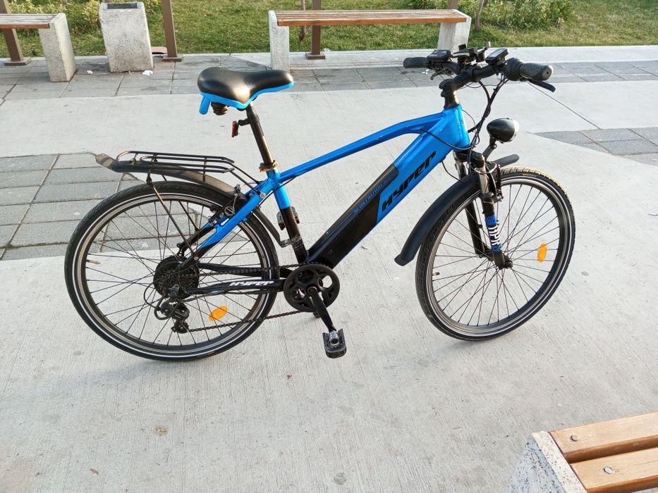 Почти новый электровелосипед скоростной.