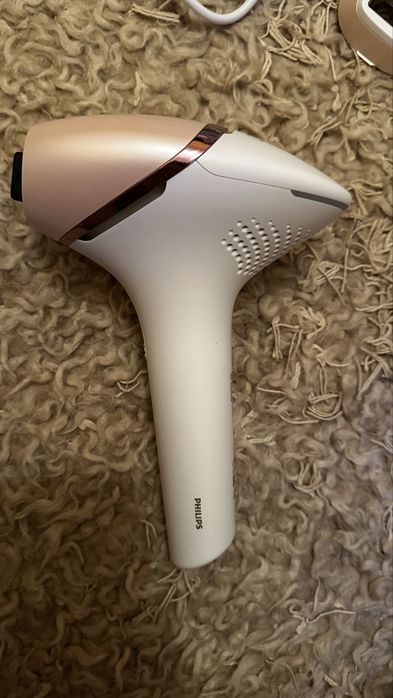 PHILIPS lumea IPL epilator 9000 BRI955/01