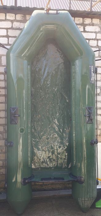 Продам лодку с электро мотором