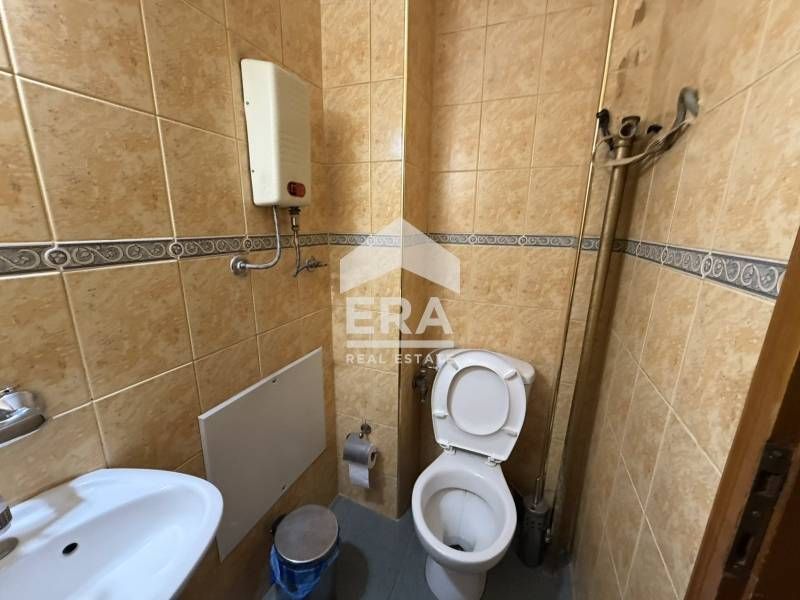 УНИКАЛЕН ИМОТ! Тристаен апартамент с гараж на ТОП локация