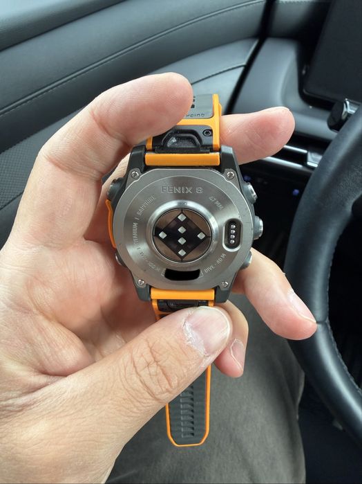 Garmin Fenix 8 47 мм (титан)