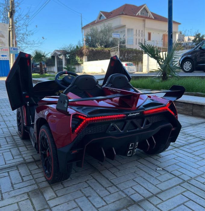 Детская машина Lamborghini Veneno XMX615 4WD 12v10ah есть монитор mp4