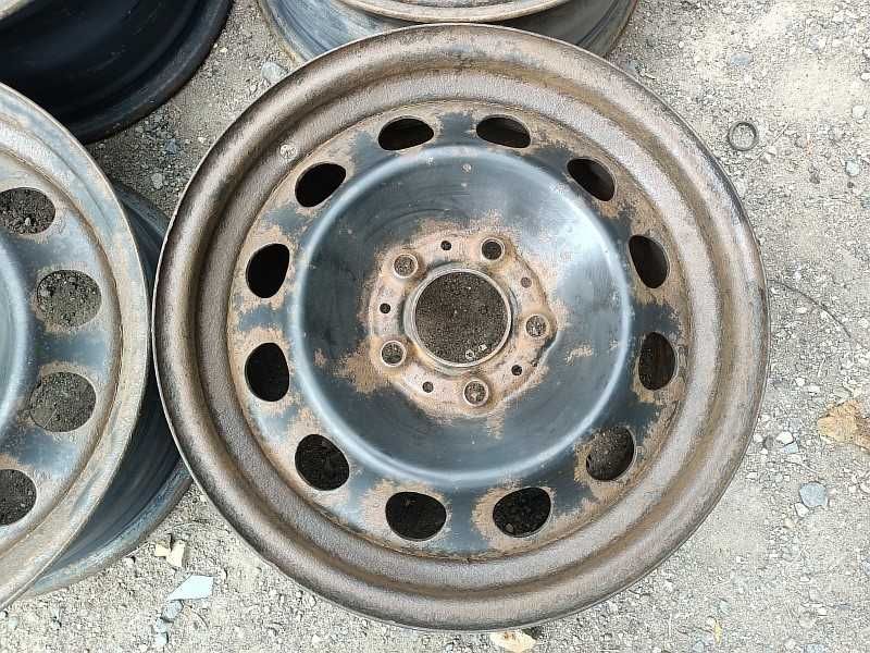 Продам оригинальные металлические диски на BMW 3