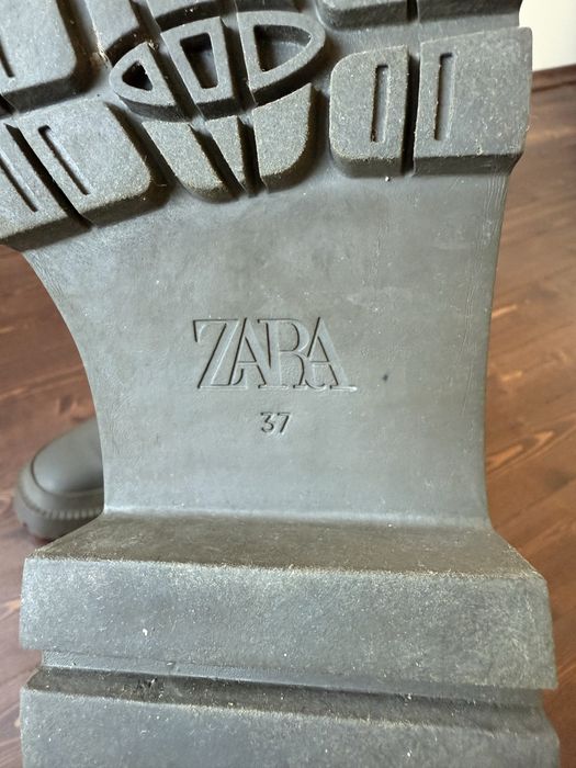 Болуши Zara промазани