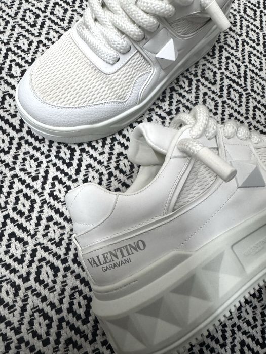 Valentino Garavani one stud xl