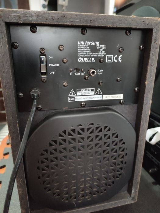 Subwoofer activ și boxa centrala Universum