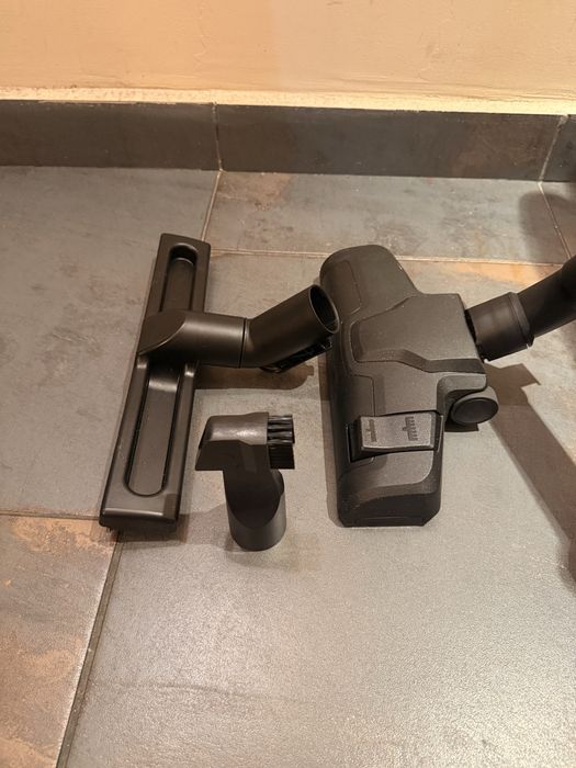 Прахосмукачка Bosch BGC05AAA2