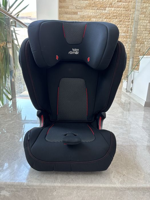 Детски стол за кола Britax Romer Kidfix III, M 15-36 kg, с ISOFIX