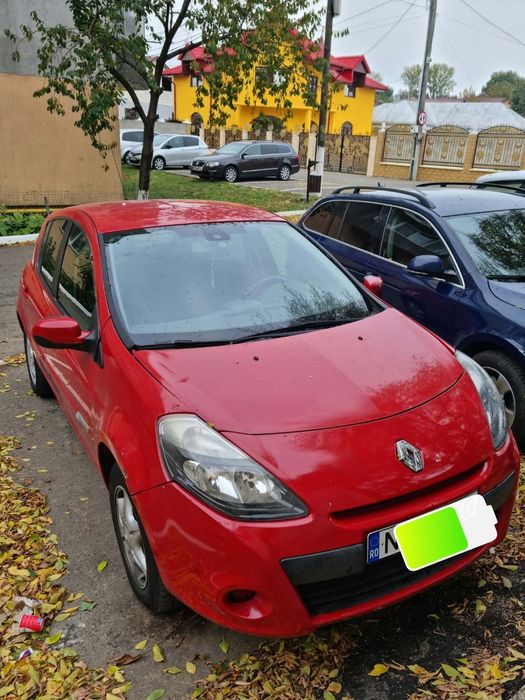 Vând Renault clio 2012 1.2 benzina 40.000 km