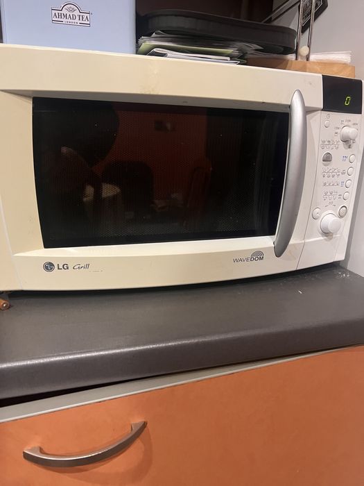 Микровълнова фурна LG с грил