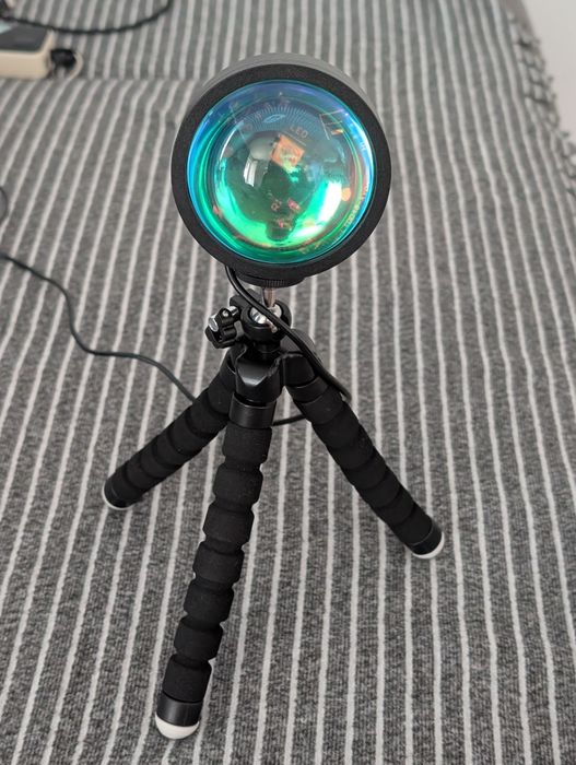 Lampa RGB cu lupa, efect de apus USB