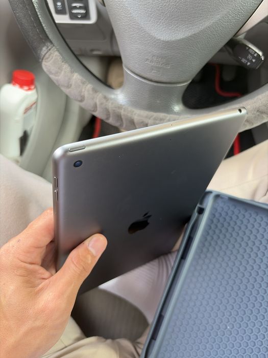 IPad 9 64 g. 2021