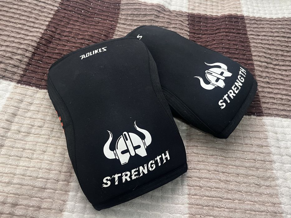 Наколленики для тяжелой аттлетики