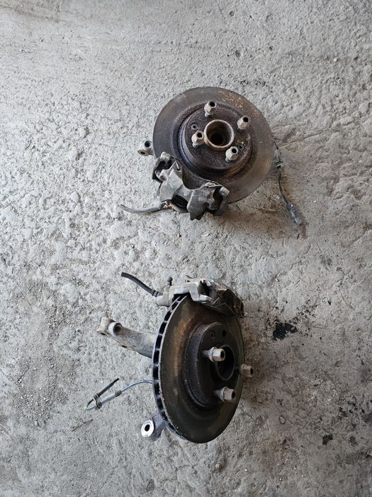 Fuzeta stanga dreapta completa dacia logan 1.2 2014