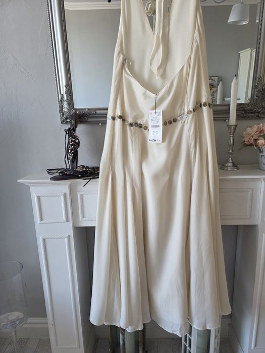 Zara нова рокля с етикет, размер Л