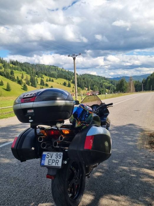 Honda VFR 800 VTEC –  800 cmc, VTEC, pregătită de drum!