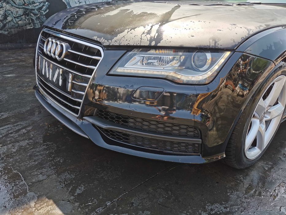 Dezmembreaz audi a7 s-linne 3,0d 245 cp/bara fata a7/capota a7/far a7