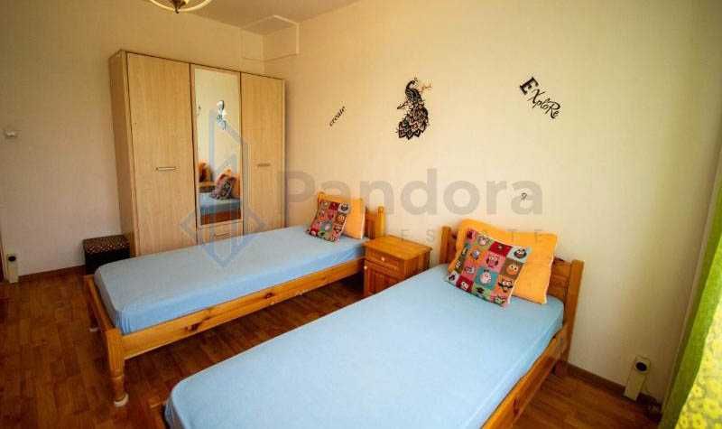 Тристаен апартамент под наем в кв. Младост 4