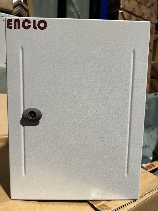 Vând cutii metalice cu contrapanou metalic,diverse dimensiuni!