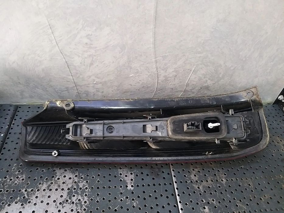 Stop tripla lampa dreapta ford fiesta 5 2s5113a602b