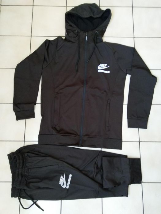 Екипи от полиамид САМО РАЗМЕРИ S и М