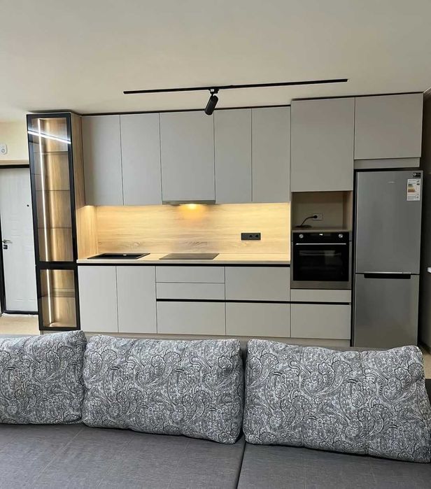 Mobilă la comandă livrare rapidă