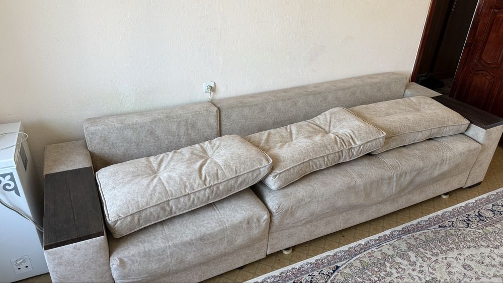 Продам раскладной диван для гостиной