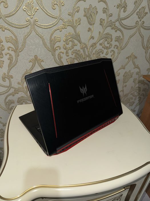 Ноубук Acer predator helios 300