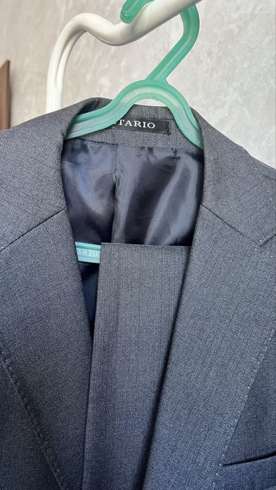 Костюм классический с брюками