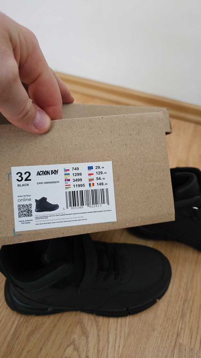 ghete action boy copil 32 cm noi nefolosite