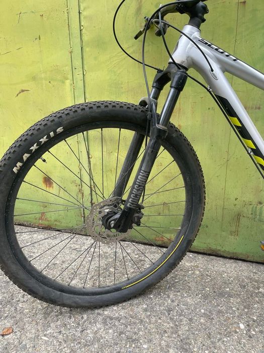 Vând bicicletă Scott scale 710 Bike