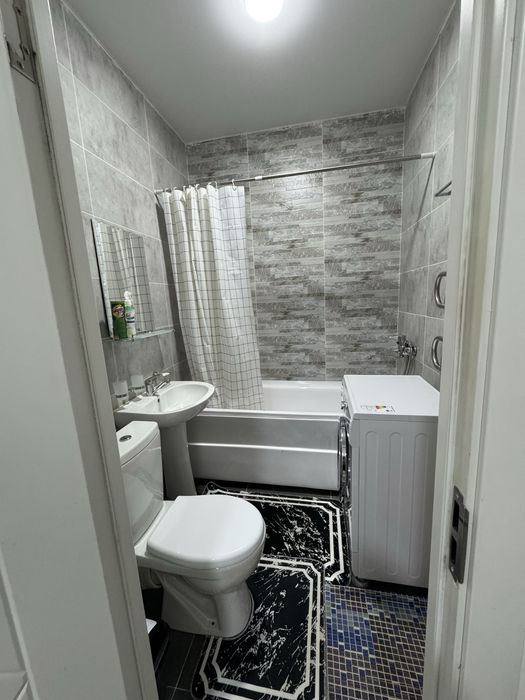 Assalom havo 2 da 3 xonali kvartira sotiladi