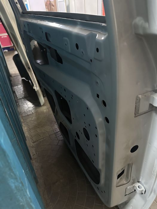 Продам Дверь Гранта 2190