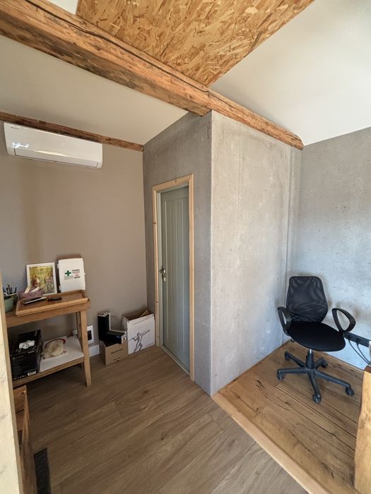 Constructie de lemn finisata si utilata !