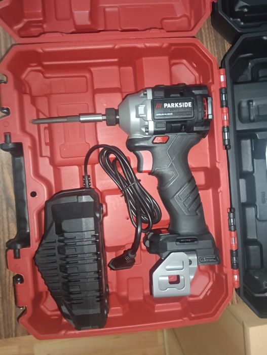 Vând bormașină parkside performance 226nm