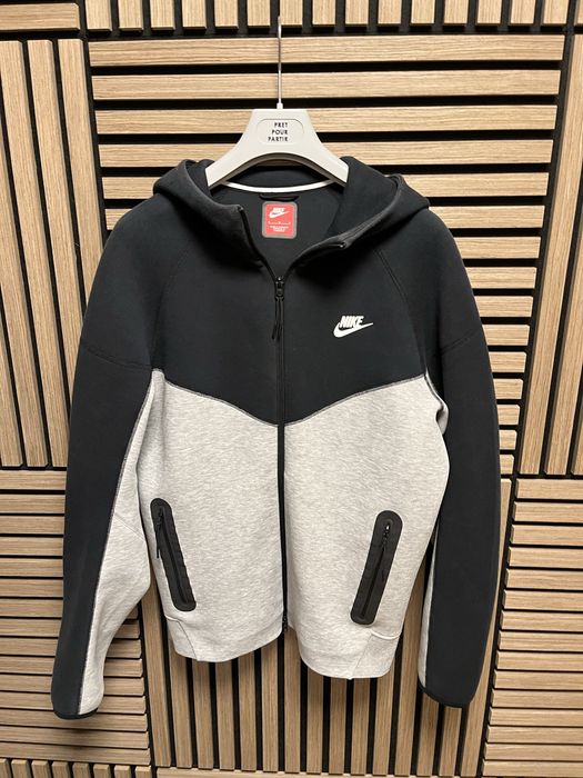 NIKE Tech Fleece : размер М / Оригинал