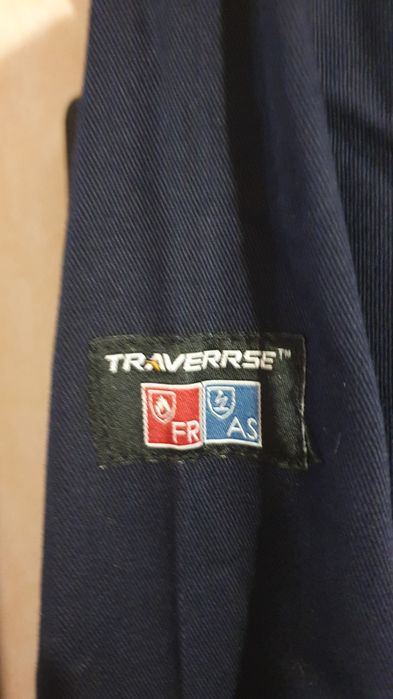 Продам комбинезон и обувь