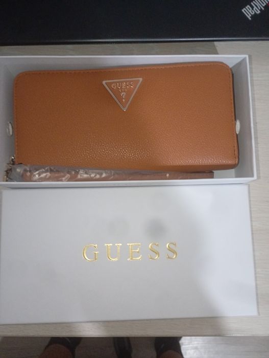 Vând Portofel Guess Laurel Slg de damă