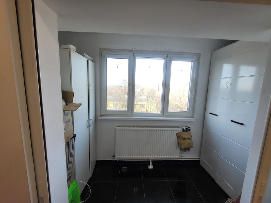 Vând apartament cu doua camere