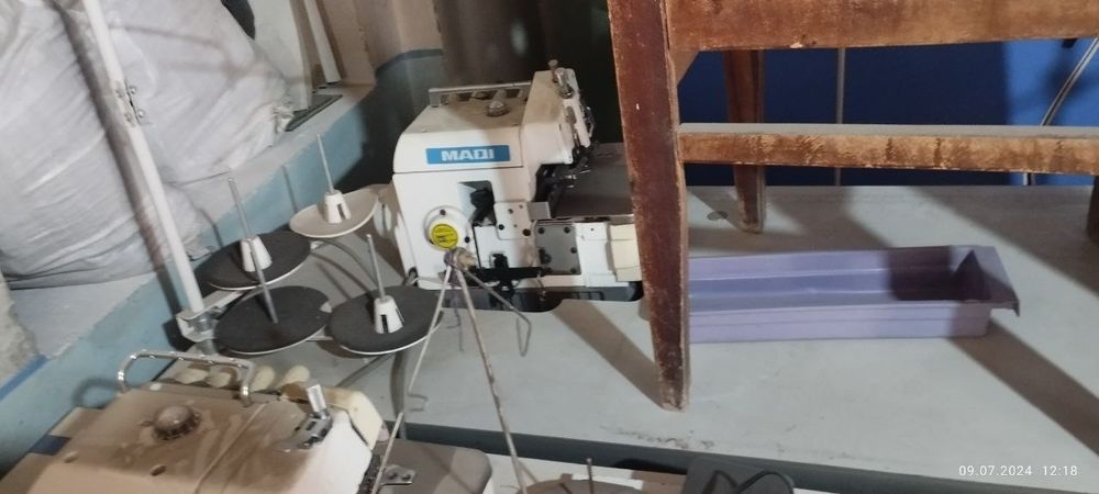 Tikuv mashinalari sotiladi optom