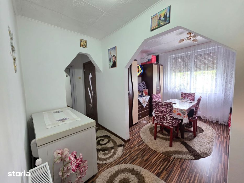 3 camere, decomandat, zonă liniștită, mobilat și utilat, renovat 2020