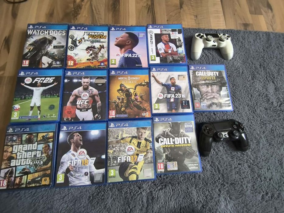 Vand ps 4  cu multe jocuri  , funcionaza perfect